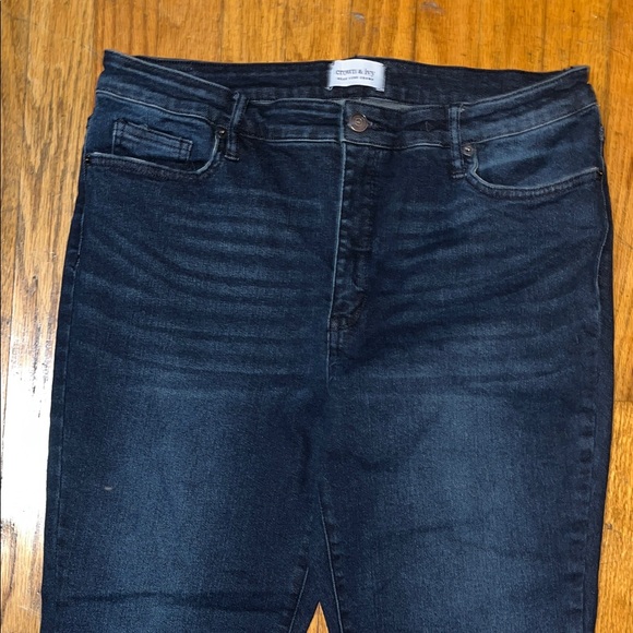 Crown & Ivy Blue Bootcut Women's Jeans Size 14P - Picture 3 of 10